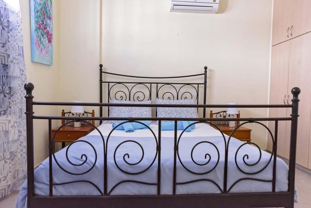 Queens Garden Walking Distance To The Beach Paphos Exterior foto