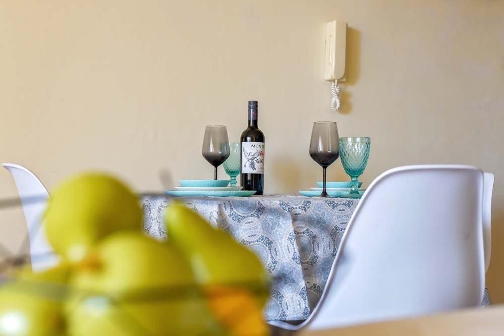 Queens Garden Walking Distance To The Beach Paphos Exterior foto